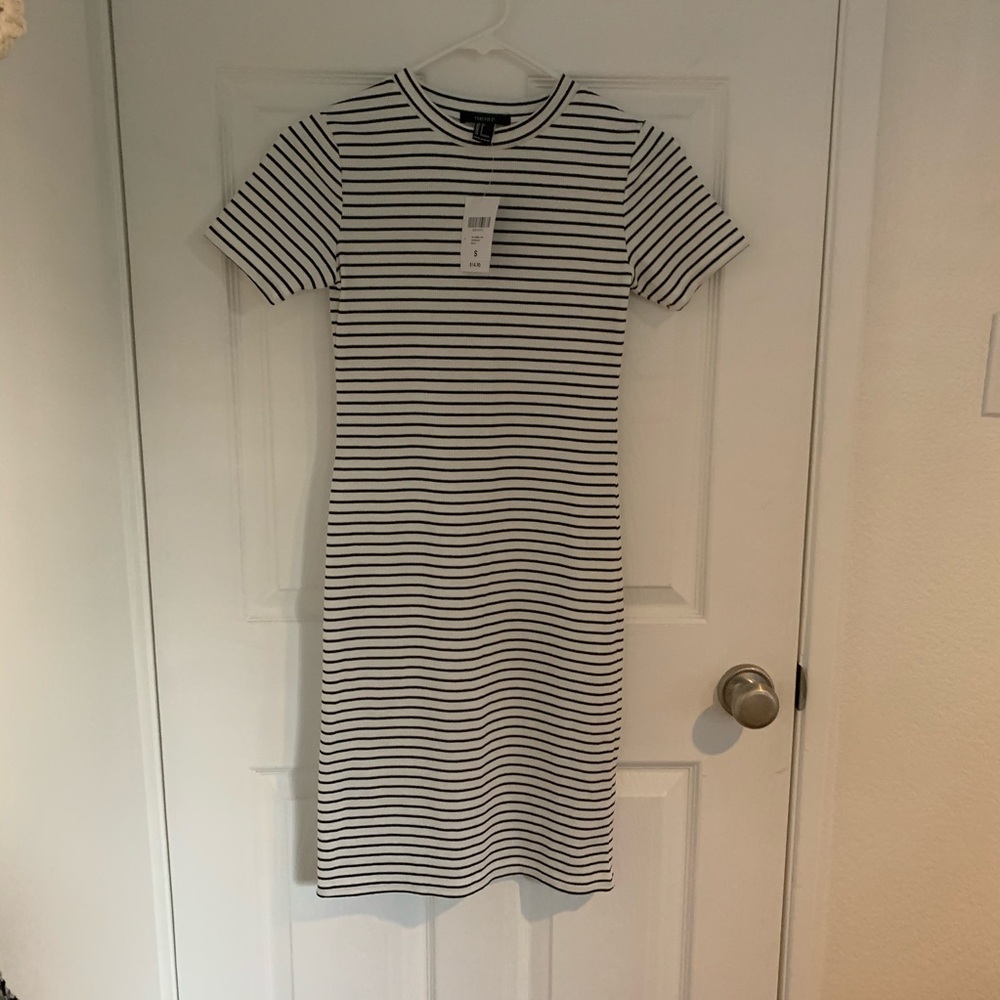 NWT Forever 21 Striped Tshirt Midi Dress